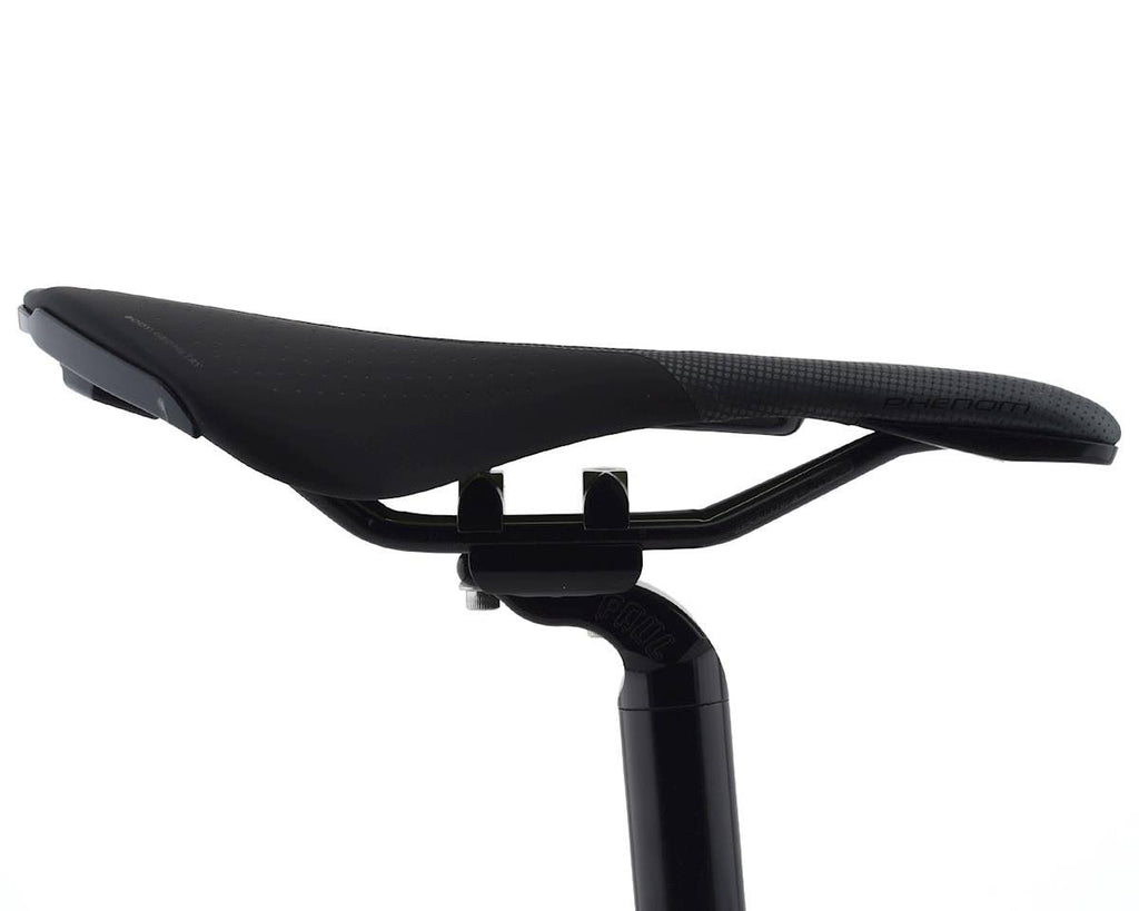 Black Saddle D56016