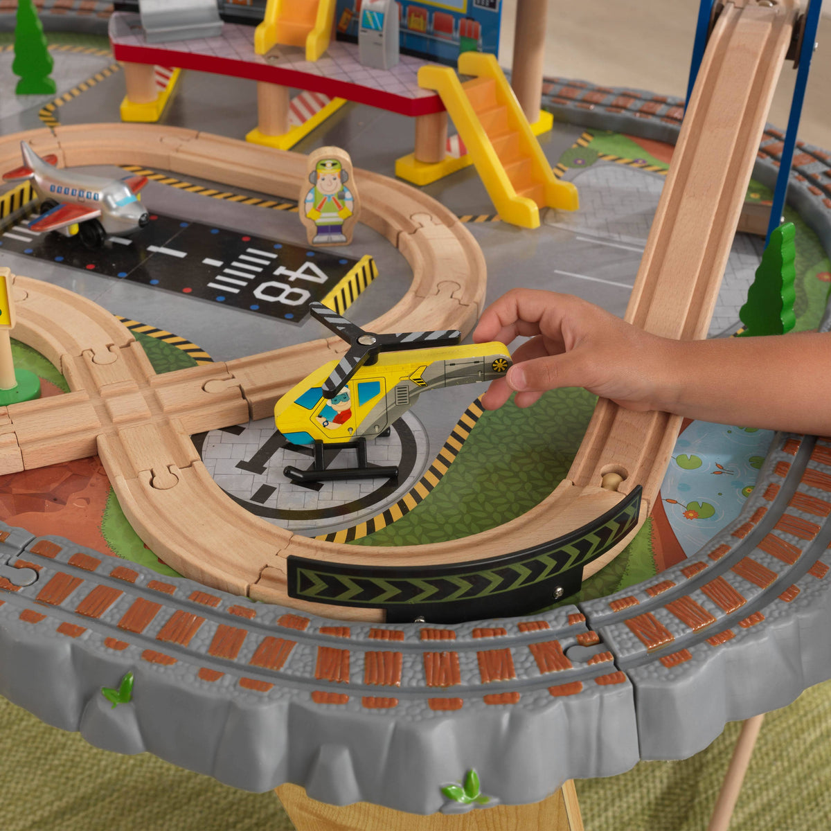 Transportation Station Train Set and Table T38482