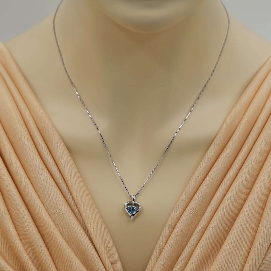 Heart Shape London Blue Topaz Pendant Necklace in Sterling Silver, 18" T79903