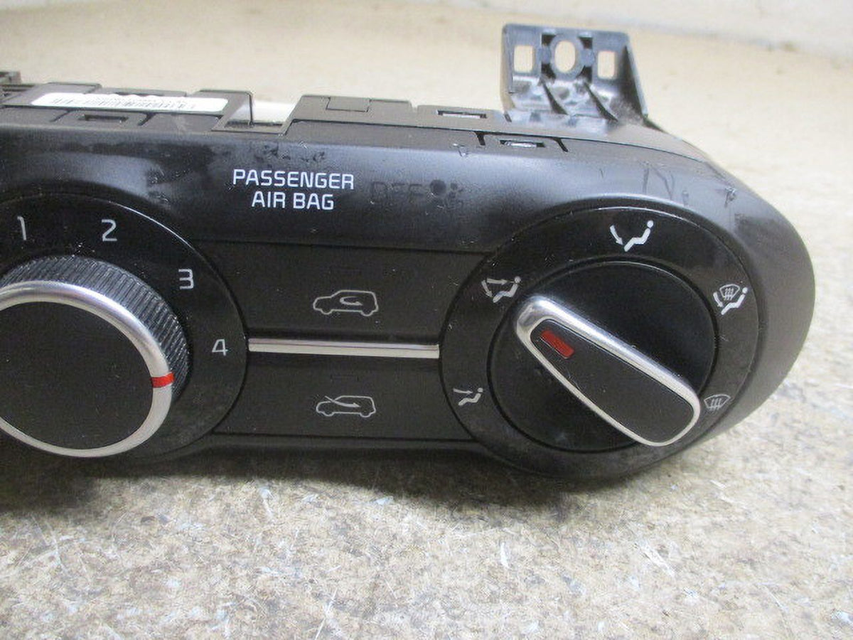 Pre-Owned Kia Soul Manual Climate AC Heater Temperature Control Q345349