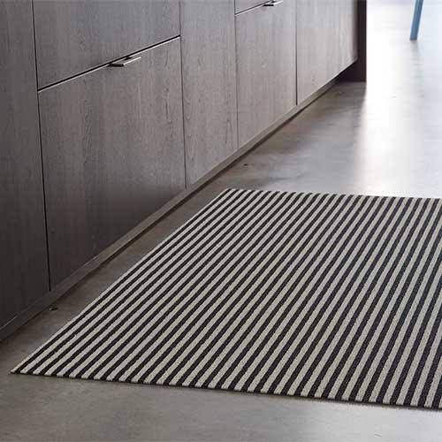 Tuxedo Breton Stripe Shag Mat 36x22x60x22 V9108