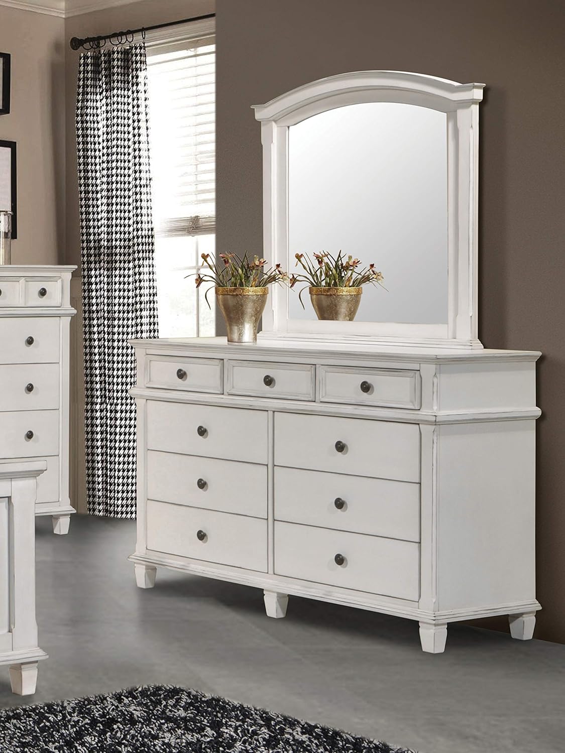 Antique White Arched Mirror Q9513