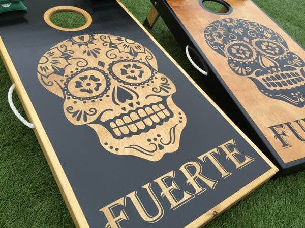 Sugar Skulls Cornhole Board Set U97108